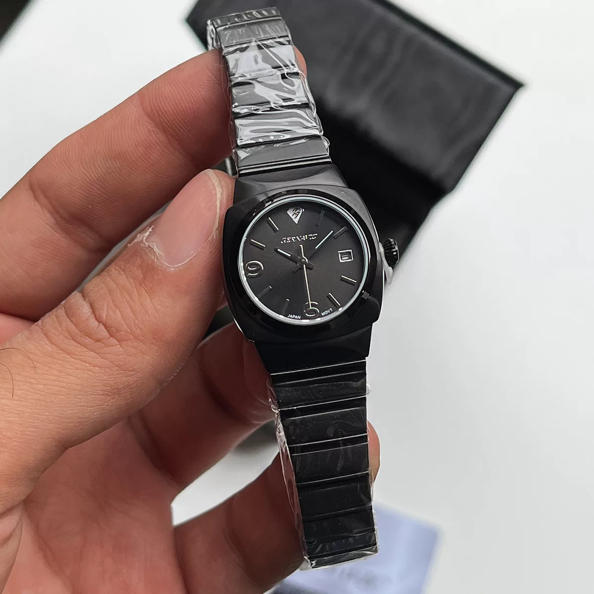 ساعت مچی زنانه گرناویک Gernavic G230004101