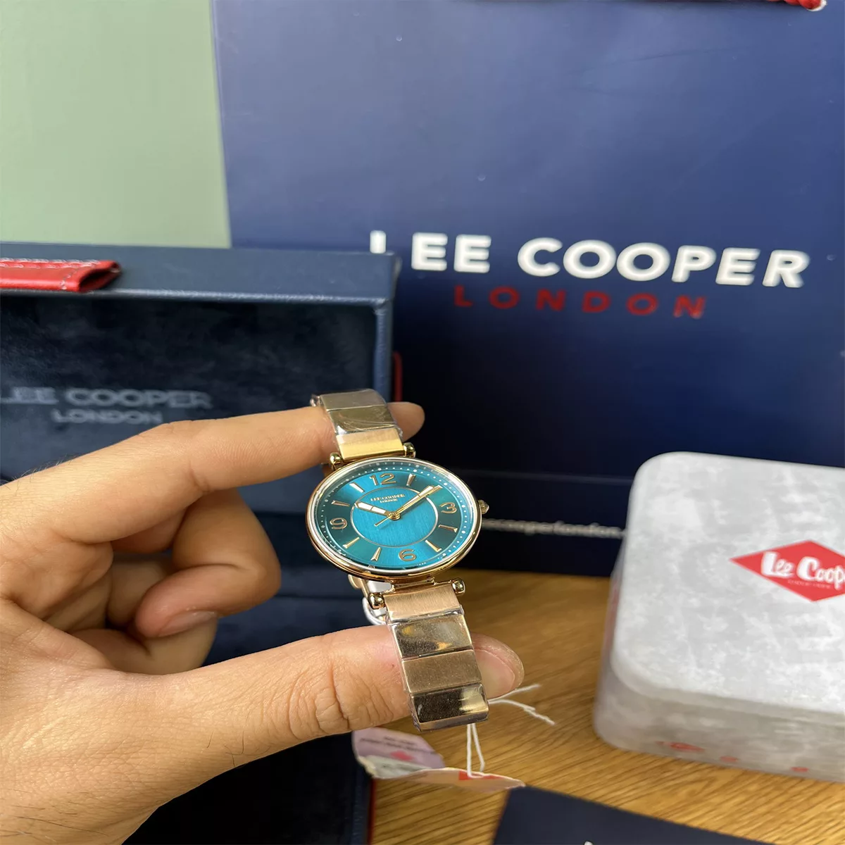 ساعت مچی زنانه لیکوپر LEE COOPER LC07935.490