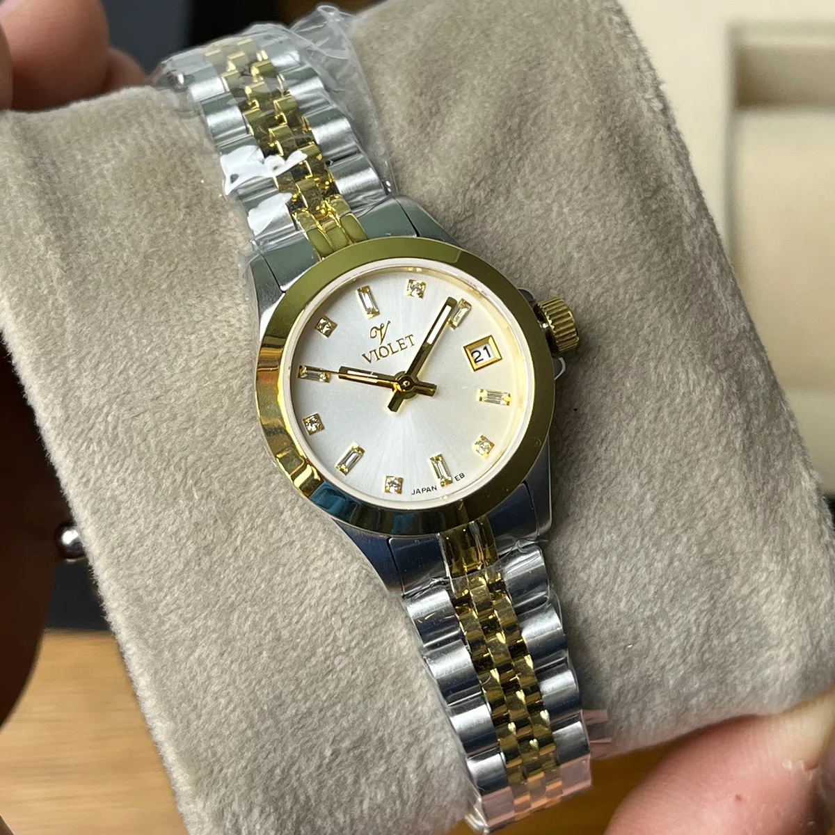 ساعت مچی زنانه ویولت VIOLET B0572L-818