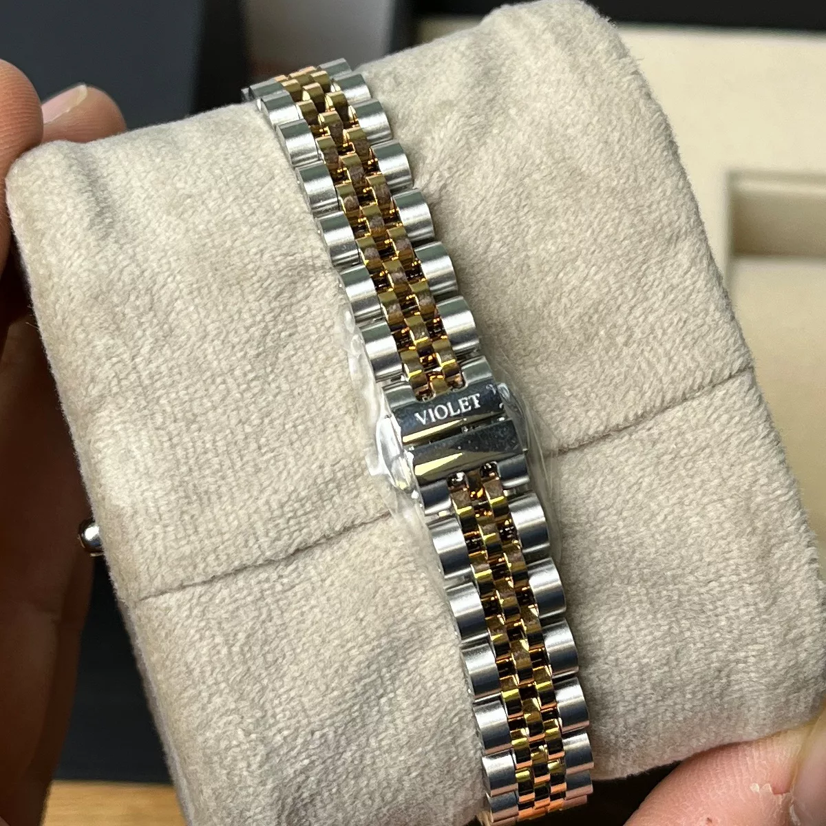 ساعت مچی زنانه ویولت VIOLET B0572L-919