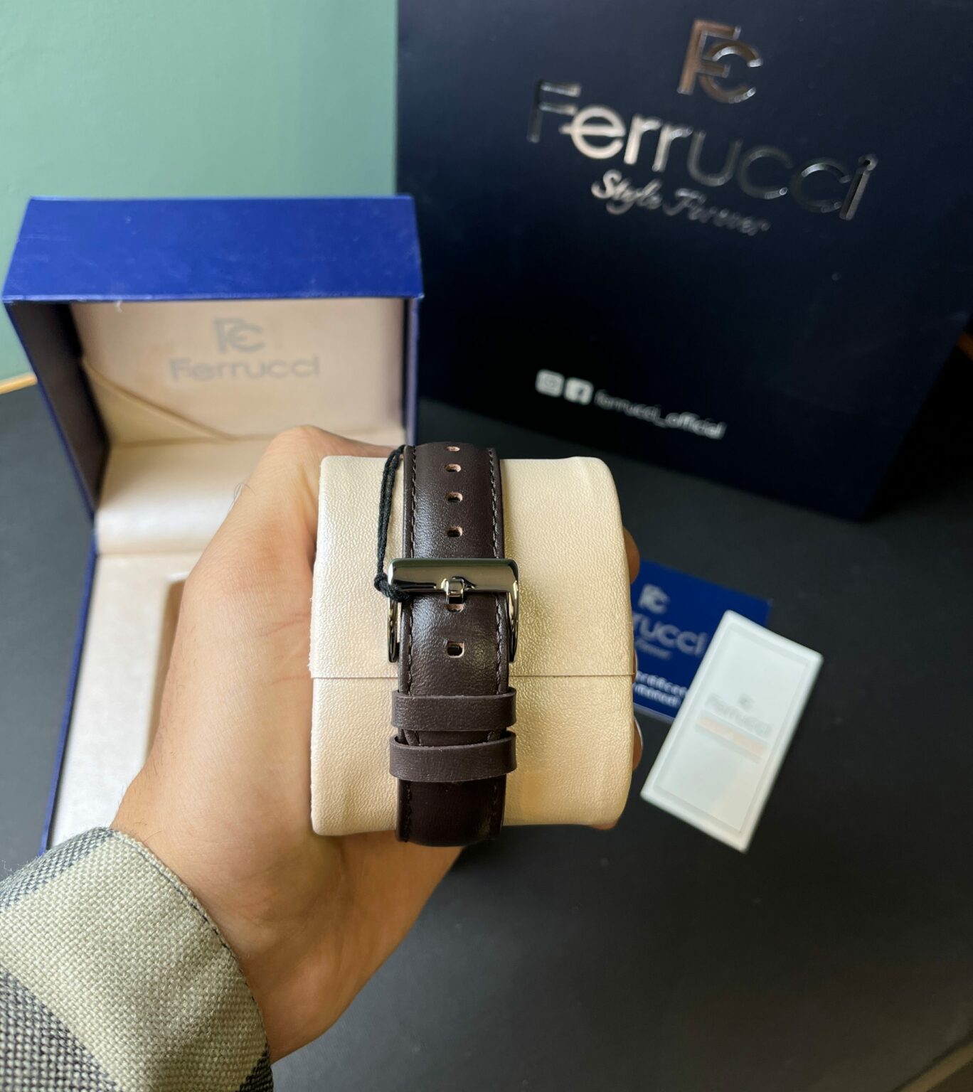 نمای پشت قاب ساعت FERRUCCI مدل FCF 03308FK.05