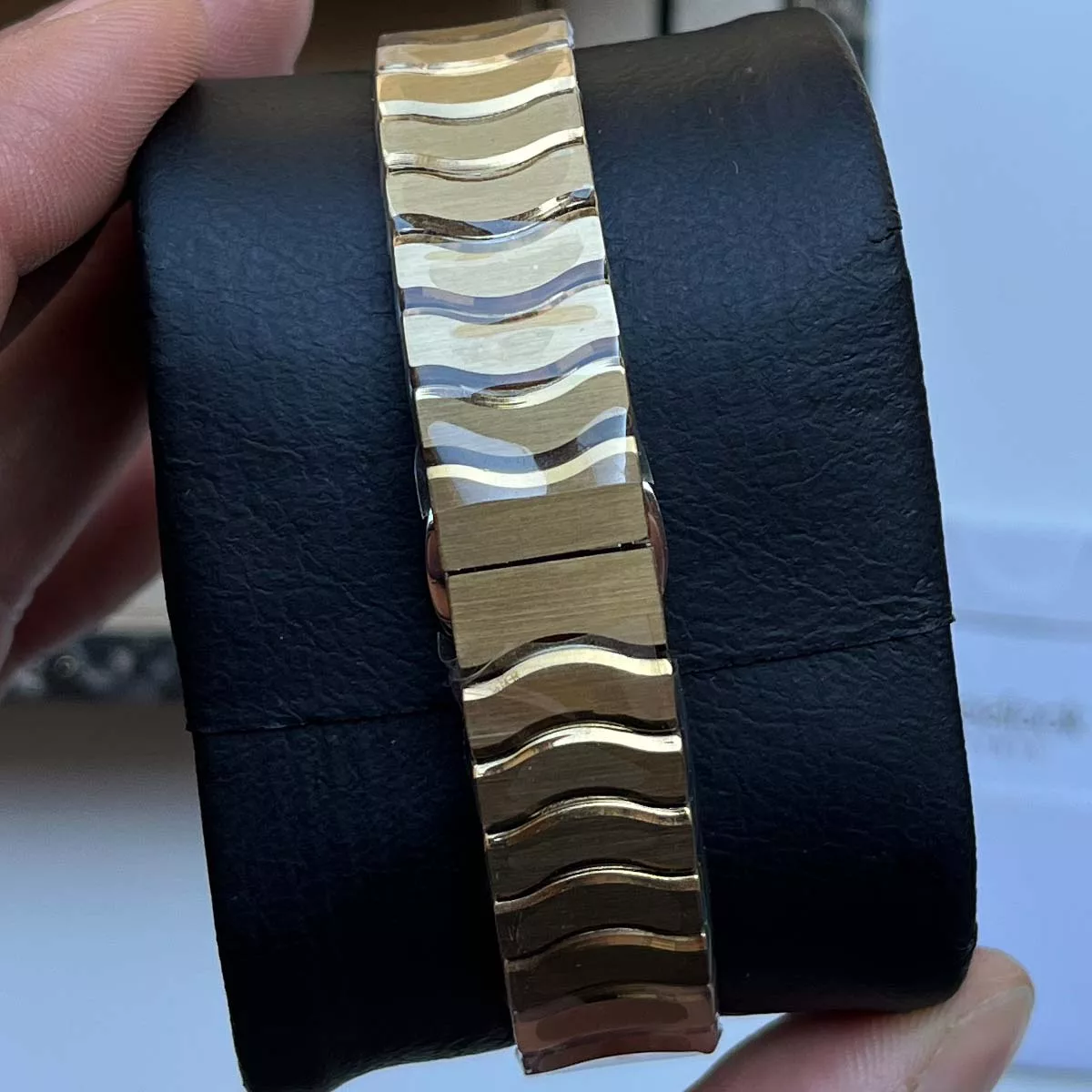 ساعت مچی زنانه فری لوک FREELOOK FL.1.10467-2