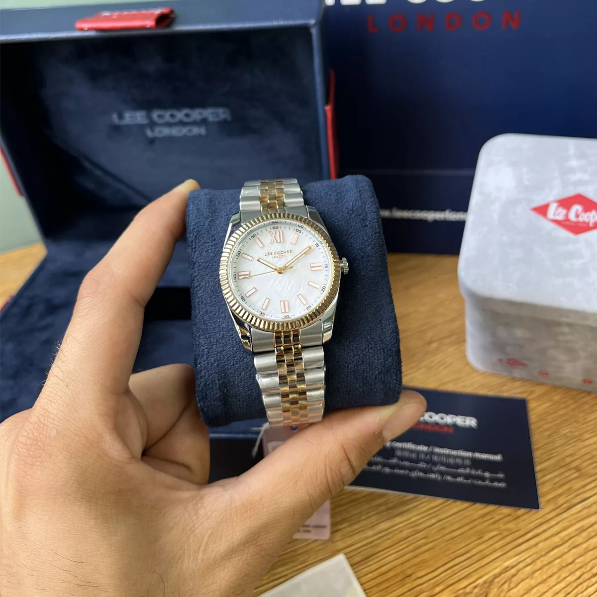 ساعت مچی زنانه لیکوپر LEE COOPER LC07824.520