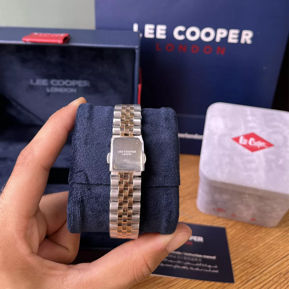 ساعت مچی زنانه لیکوپر LEE COOPER LC07824.520