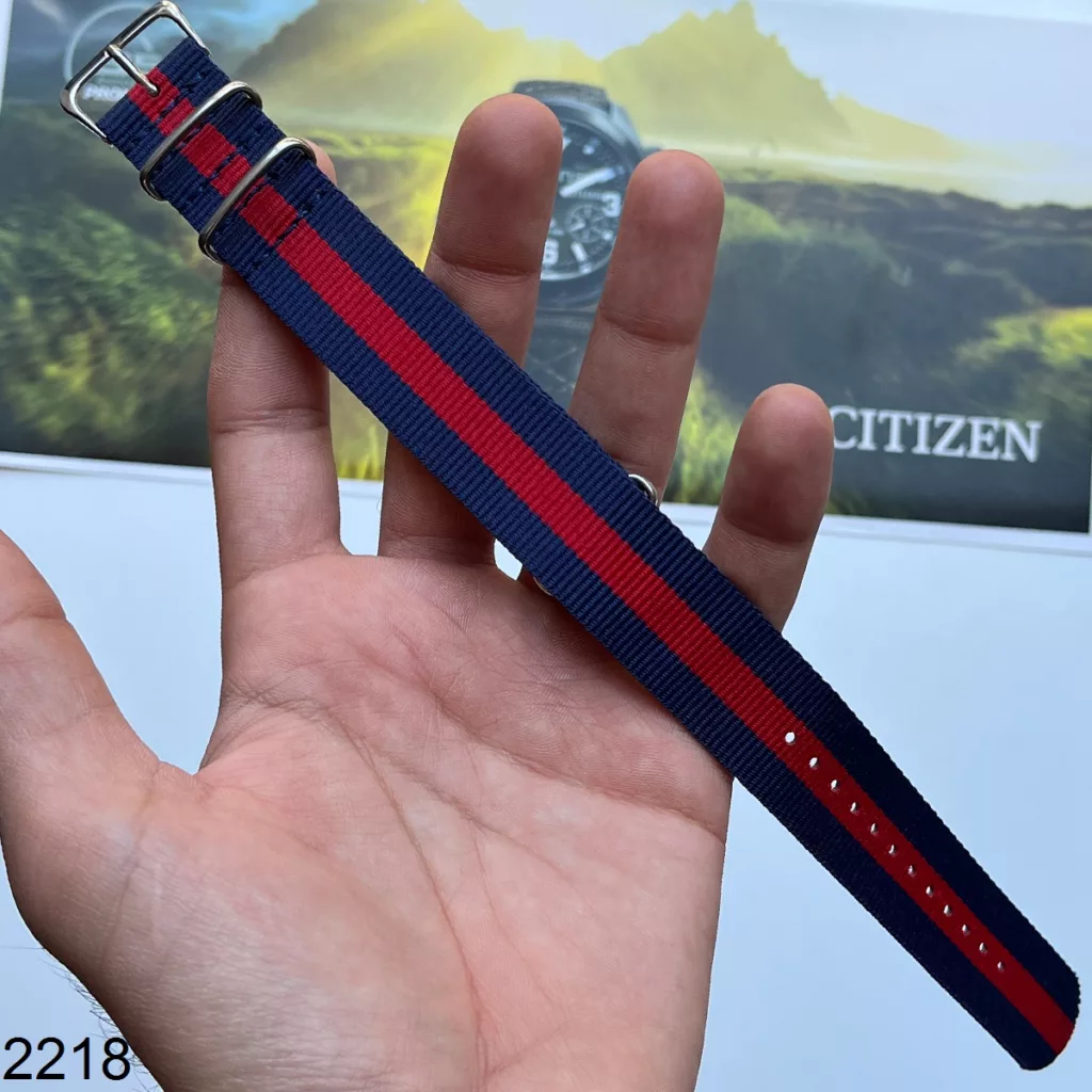 بند نیتو برزنتی سرمه ای قرمز سایز 22mm کد 2218