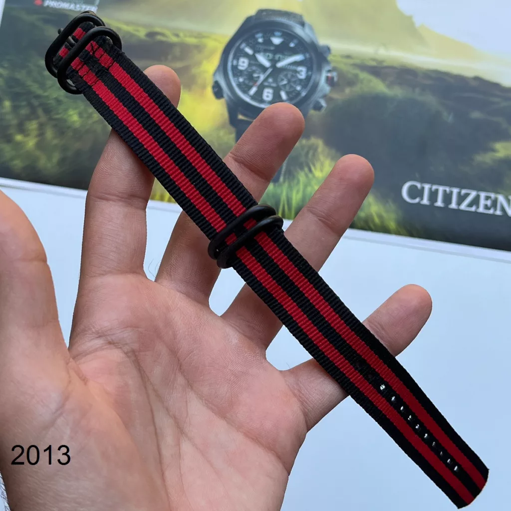 بند نیتو برزنتی مشکی قرمز سایز 20mm کد 2013