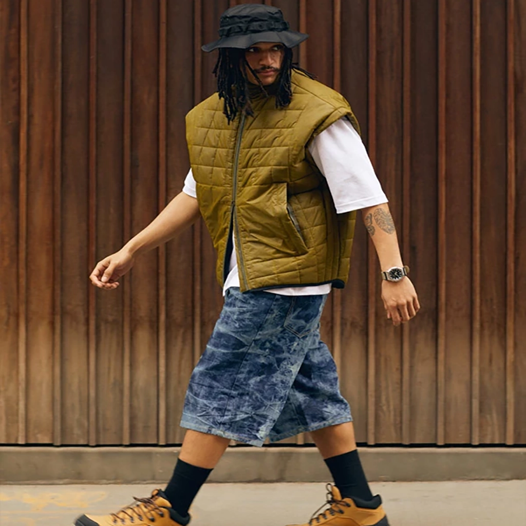 ساعت مردانه جی شاک با قاب استیل و بند کرم