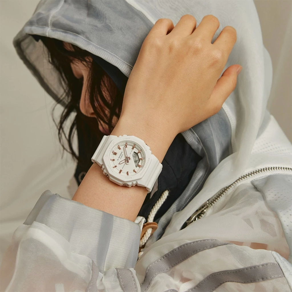 ساعت G-Shock سفید زنانه ضد آب و ضد ضربه
