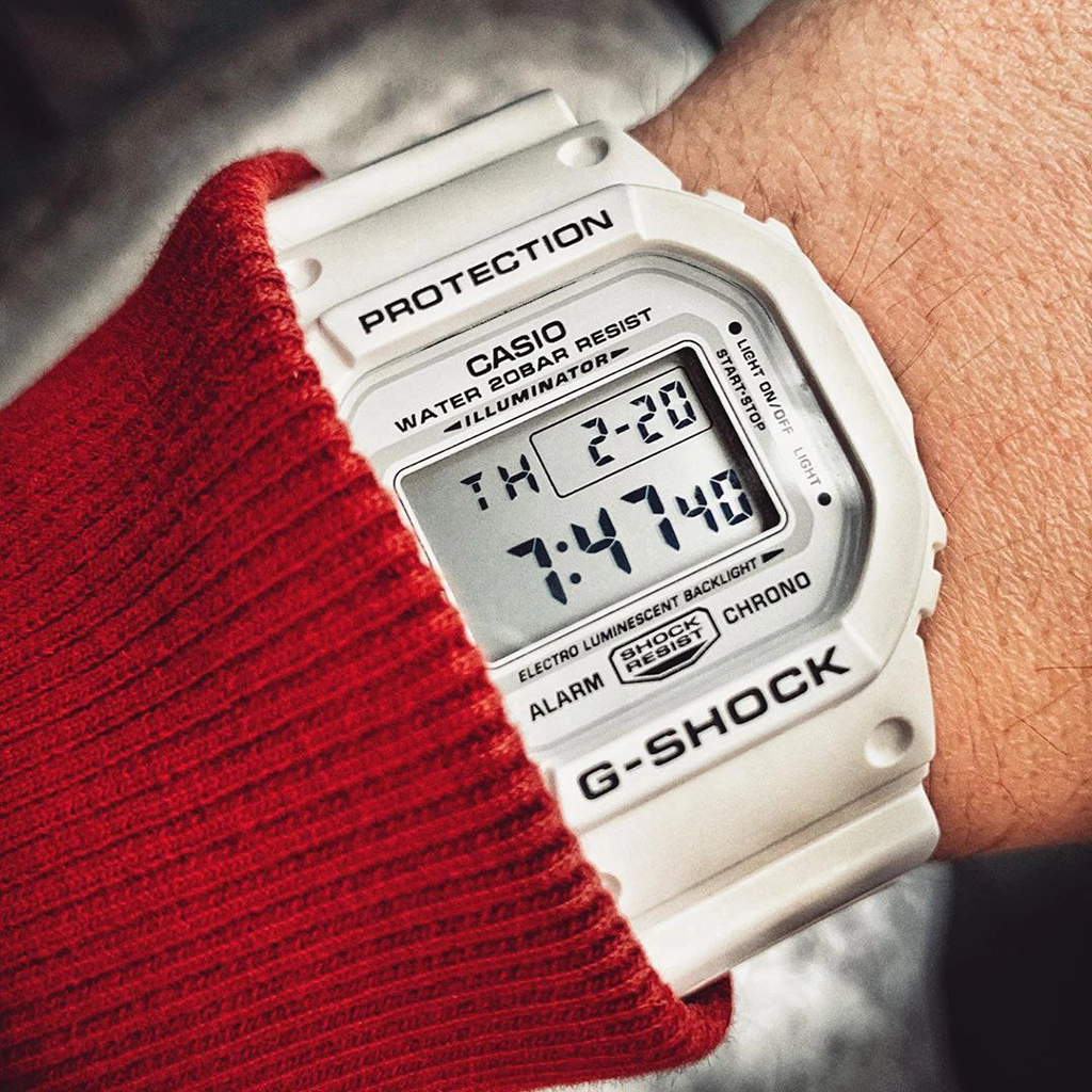 Casio DW-5600MW-7DR با کیفیت ساخت ژاپن و گارانتی 24 ماهه شرکتی